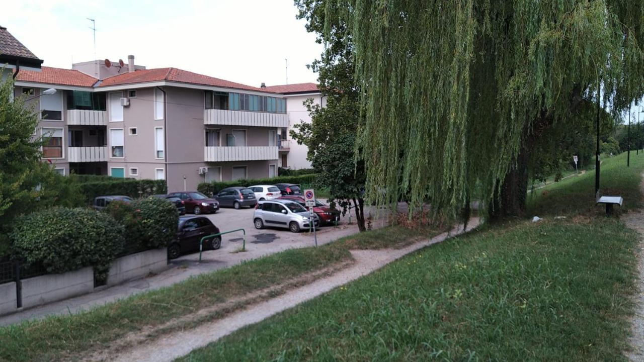 Vicino Al Prato Della Valle Intero Appartamento Parcheggio Facile Di Fronte Padua Exterior foto